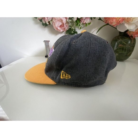 Los Angeles Lakers Hat Cap Gray and Yellow Flannel with Logo Adjustable OS EUC - Picture 3 of 16